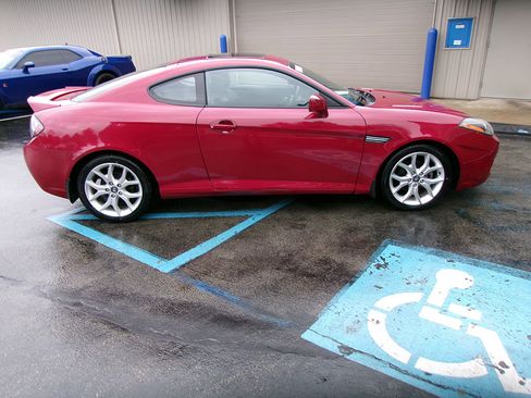 Used 2007 Hyundai Tiburon GT image 5