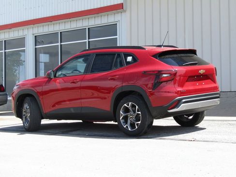 New 2026 Chevrolet Trax LT FWD image 10