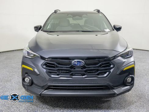 Used 2025 Subaru Crosstrek 2.5i Sport AWD/4WD image 2