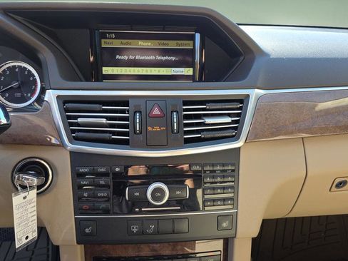 Used 2011 Mercedes-Benz E 350 E 350 image 18