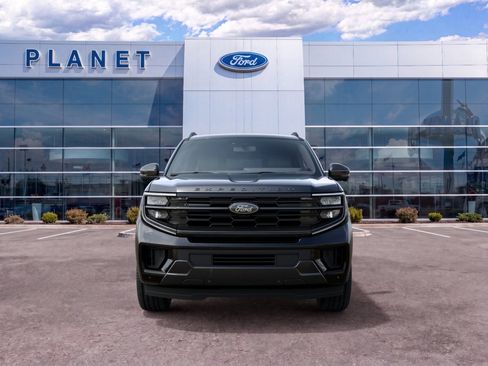 New 2027 Ford Expedition Max Platinum w/ Stealth Appearance Package RWD image 3