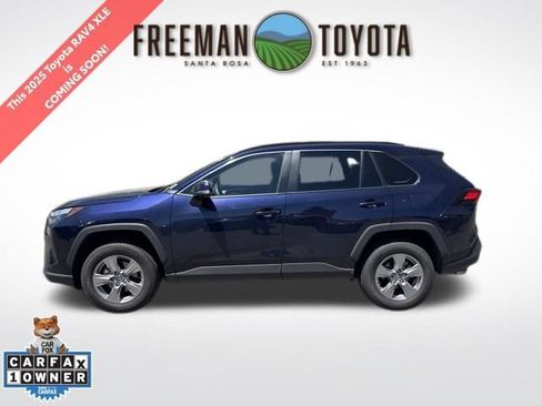Used 2025 Toyota RAV4 XLE AWD/4WD image 1