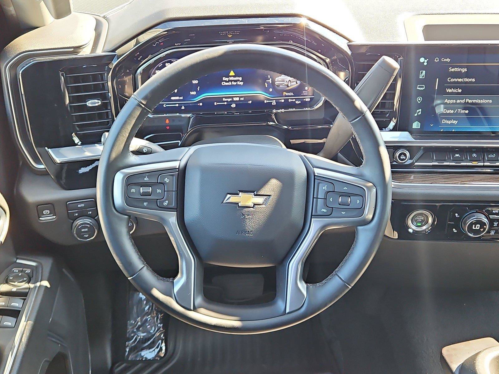 Used 2024 Chevrolet Silverado 1500 LT AWD/4WD image 11