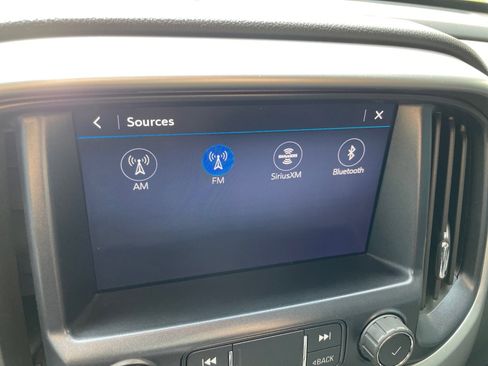 Used 2020 Chevrolet Colorado LT RWD image 20