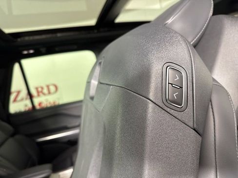 New 2025 Lincoln Navigator L Reserve w/ Jet Appearance Package image 27