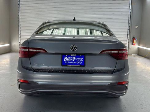 Used 2024 Volkswagen Jetta Sport FWD image 7