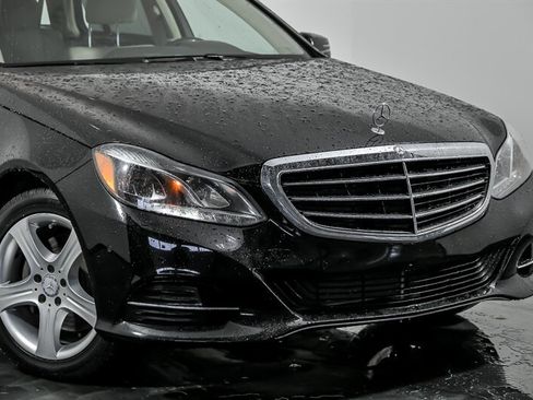 Used 2016 Mercedes-Benz E 350 4MATIC Wagon w/ Premium Package image 2