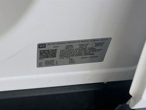 Used 2024 Chevrolet Equinox LS AWD/4WD image 26