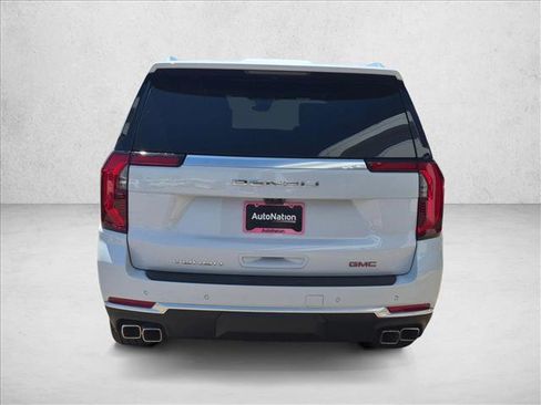 New 2026 GMC Yukon XL Denali w/ Denali Reserve Package AWD/4WD image 7