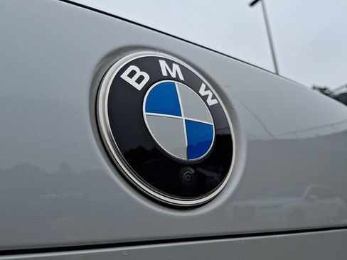 Used 2024 BMW 760i xDrive AWD/4WD image 32