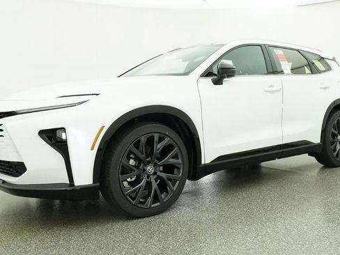 New 2026 Toyota Crown Signia AWD/4WD image 17