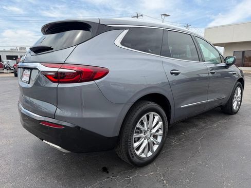 Used 2020 Buick Enclave Premium w/ Surround and Sites Package FWD image 18