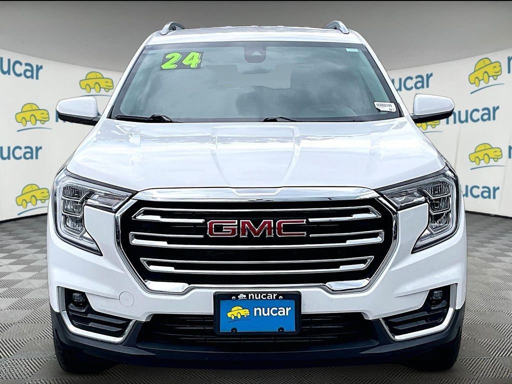 Used 2024 GMC Terrain SLT AWD/4WD image 2