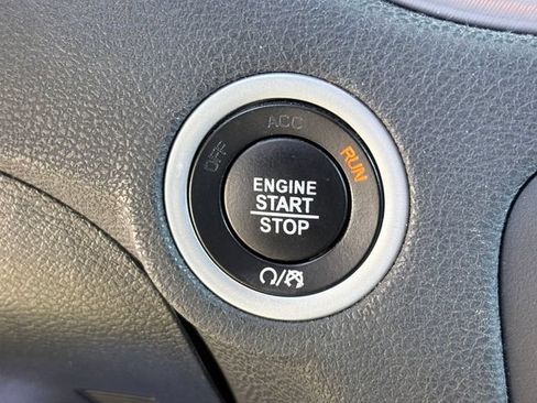 Used 2023 Dodge Charger SXT RWD image 17