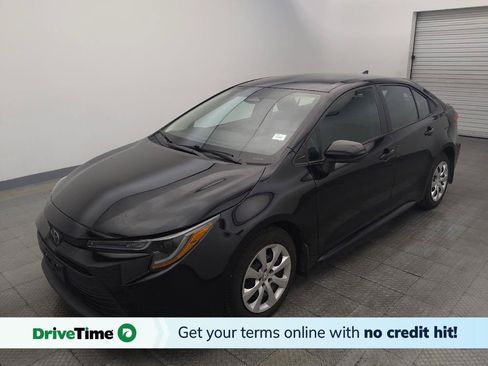Used 2025 Toyota Corolla LE FWD image 1