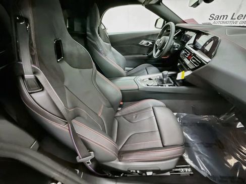 New 2026 BMW Z4 M40i RWD image 26
