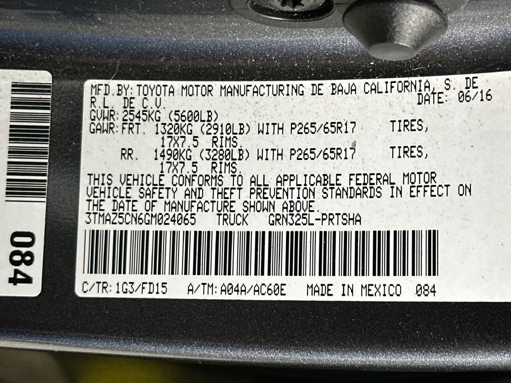Used 2016 Toyota Tacoma TRD Sport w/ Towing Package RWD image 37