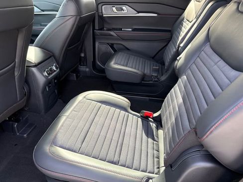 New 2026 Ford Explorer ST-Line w/ ST-Line Street Pack RWD image 17