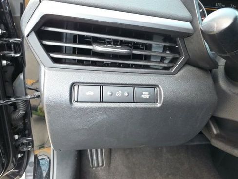 Used 2022 Nissan Altima 2.5 SV AWD/4WD image 14