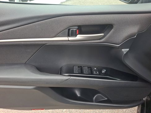 Used 2025 Toyota Camry LE image 22