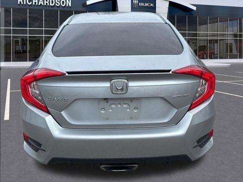 Used 2020 Honda Civic Sport image 4