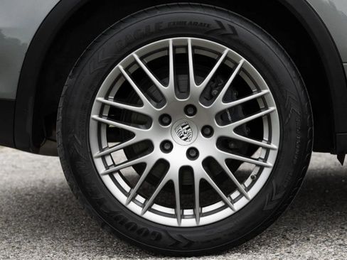 Used 2013 Porsche Cayenne Diesel AWD/4WD image 33