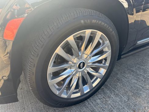 Used 2021 Cadillac Escalade Premium Luxury w/ Driver Assist Tech Package image 9