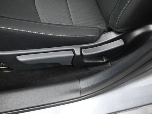 Used 2025 Nissan Sentra SV FWD image 22