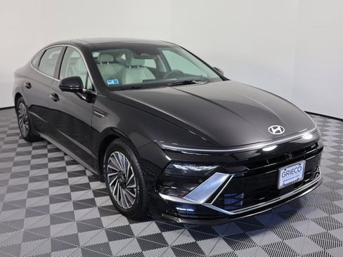 Certified 2024 Hyundai Sonata Limited image 1