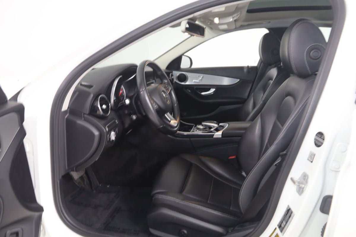 Used 2016 Mercedes-Benz C 300 4MATIC Sedan image 12