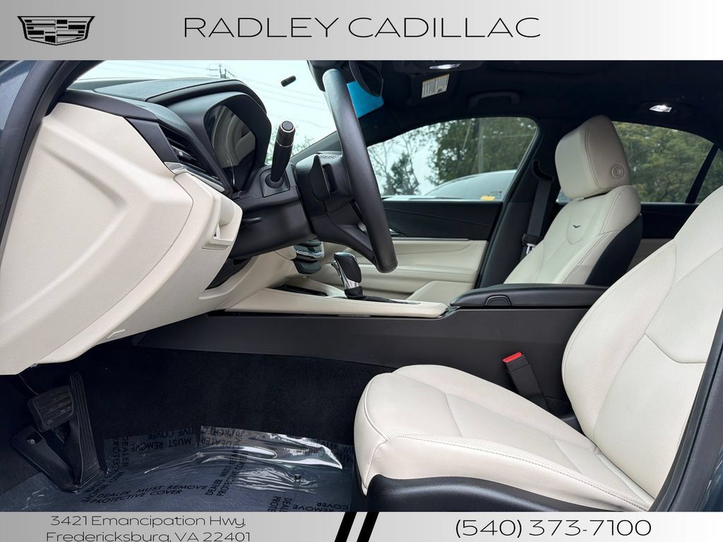 Used 2021 Cadillac CT4 Premium Luxury AWD/4WD image 3