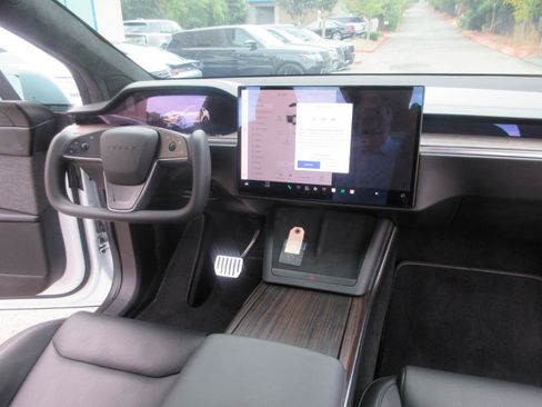 Used 2022 Tesla Model X AWD/4WD image 47