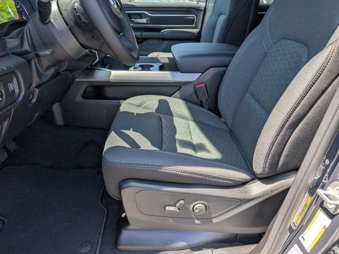 New 2026 RAM 1500 4x4 Crew Cab image 11