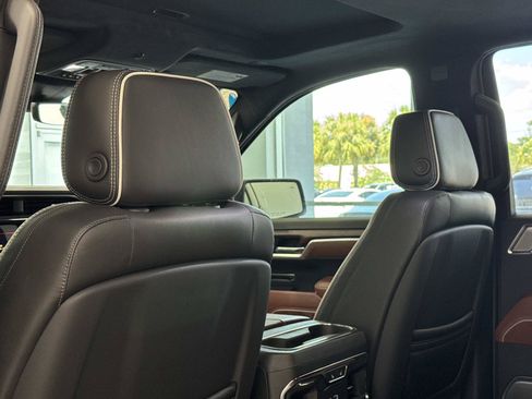 Used 2026 GMC Sierra 1500 Denali Ultimate AWD/4WD image 7