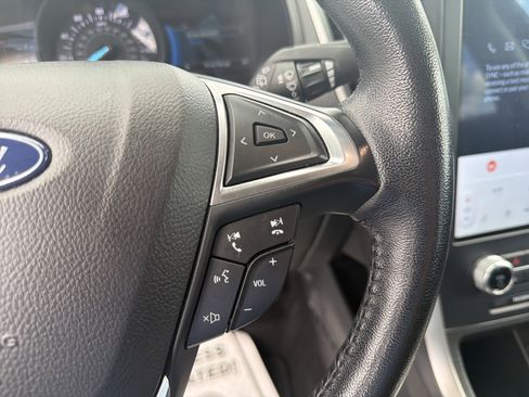 Certified 2023 Ford Edge SEL image 19