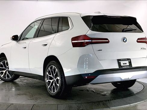 New 2026 BMW X3 xDrive30i w/ Premium Package AWD/4WD image 2