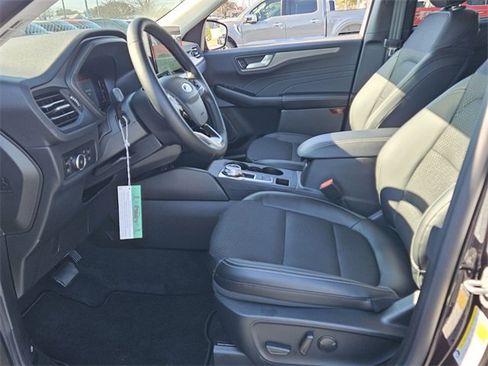 New 2026 Ford Escape SE image 11