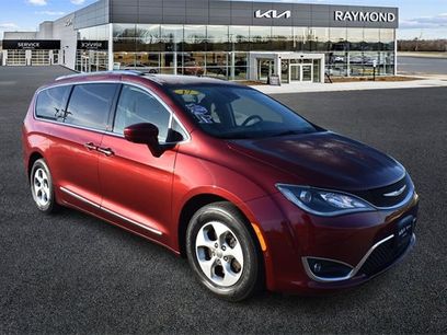 Used 2017 Chrysler Pacifica Touring-L Plus w/ Advanced Safetytec Group