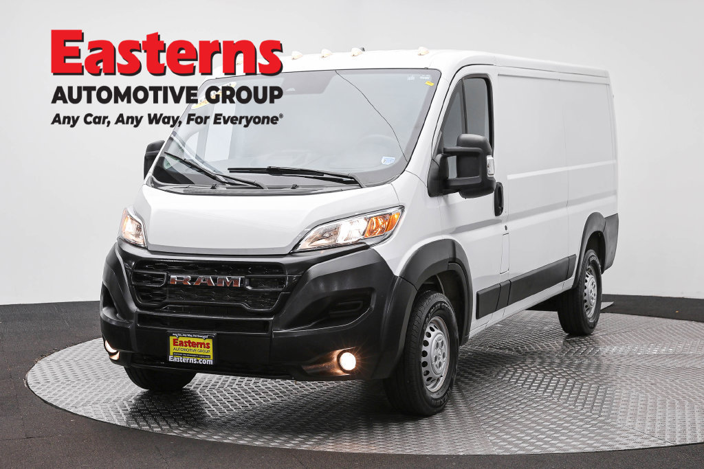 Used 2025 RAM ProMaster 2500 w/ Convenience Group FWD image 1