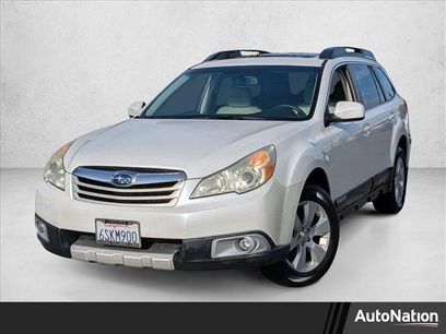 Used 2011 Subaru Outback 2.5i Limited w/ PWR Moonroof Pkg