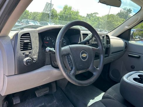 Used 2013 Chevrolet Silverado 1500 W/T RWD image 13