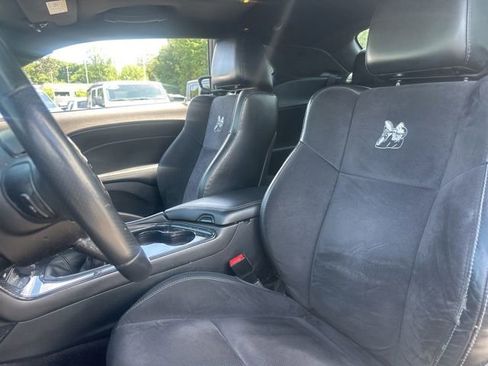 Used 2016 Dodge Challenger R/T Scat Pack w/ Leather Interior Group RWD image 15
