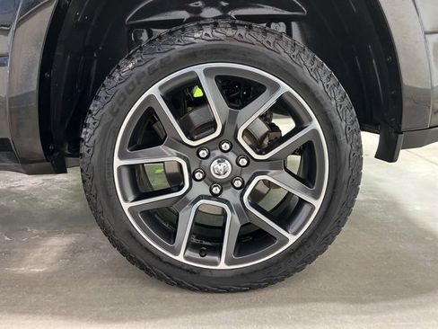 Used 2019 RAM 1500 Laramie image 10