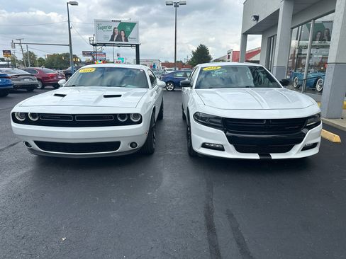 Used 2018 Dodge Charger GT w/ Blacktop Package image 65