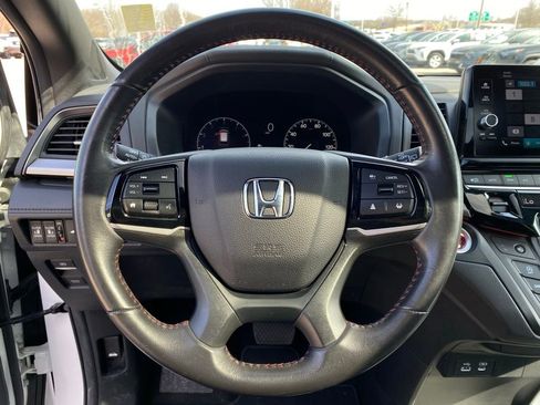 Used 2025 Honda Odyssey Sport-L image 13