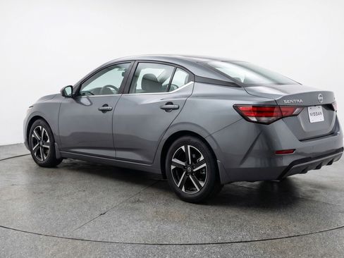 Used 2025 Nissan Sentra SV FWD image 6