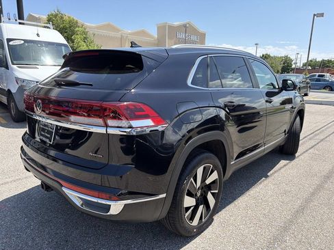 Used 2024 Volkswagen Atlas Cross Sport SEL AWD/4WD image 7