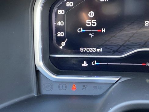 Used 2024 GMC Sierra 3500 Denali image 28