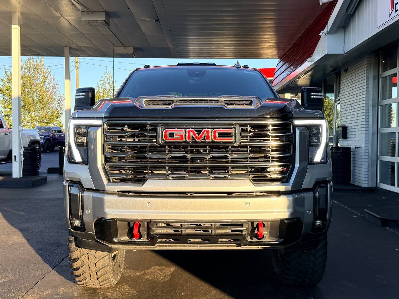Used 2024 GMC Sierra 2500 AT4 w/ Technology Package AWD/4WD image 7