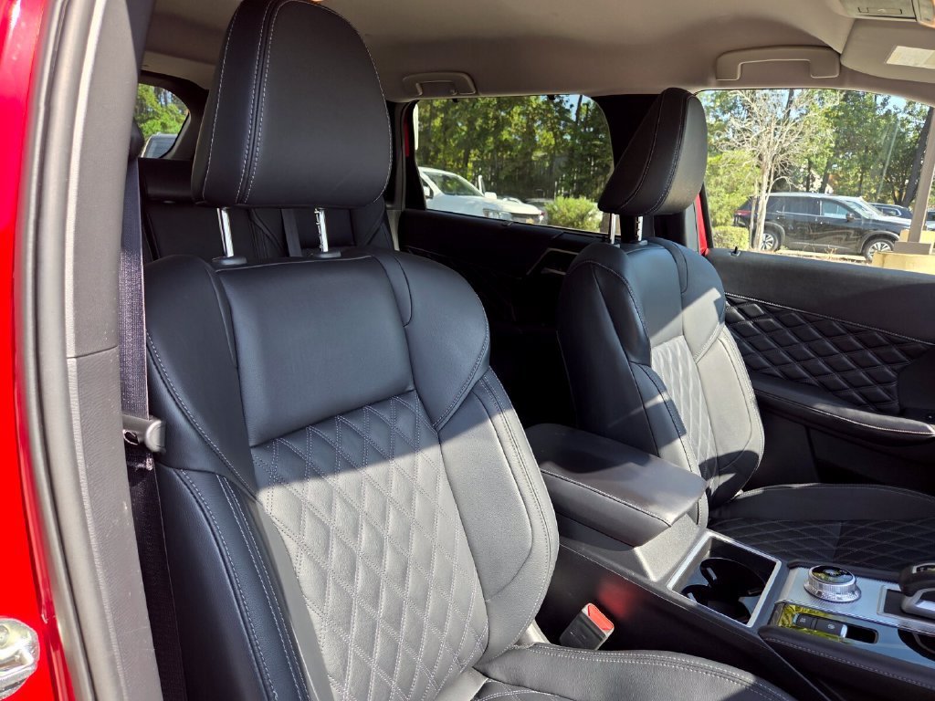 Used 2024 Mitsubishi Outlander SEL FWD image 29